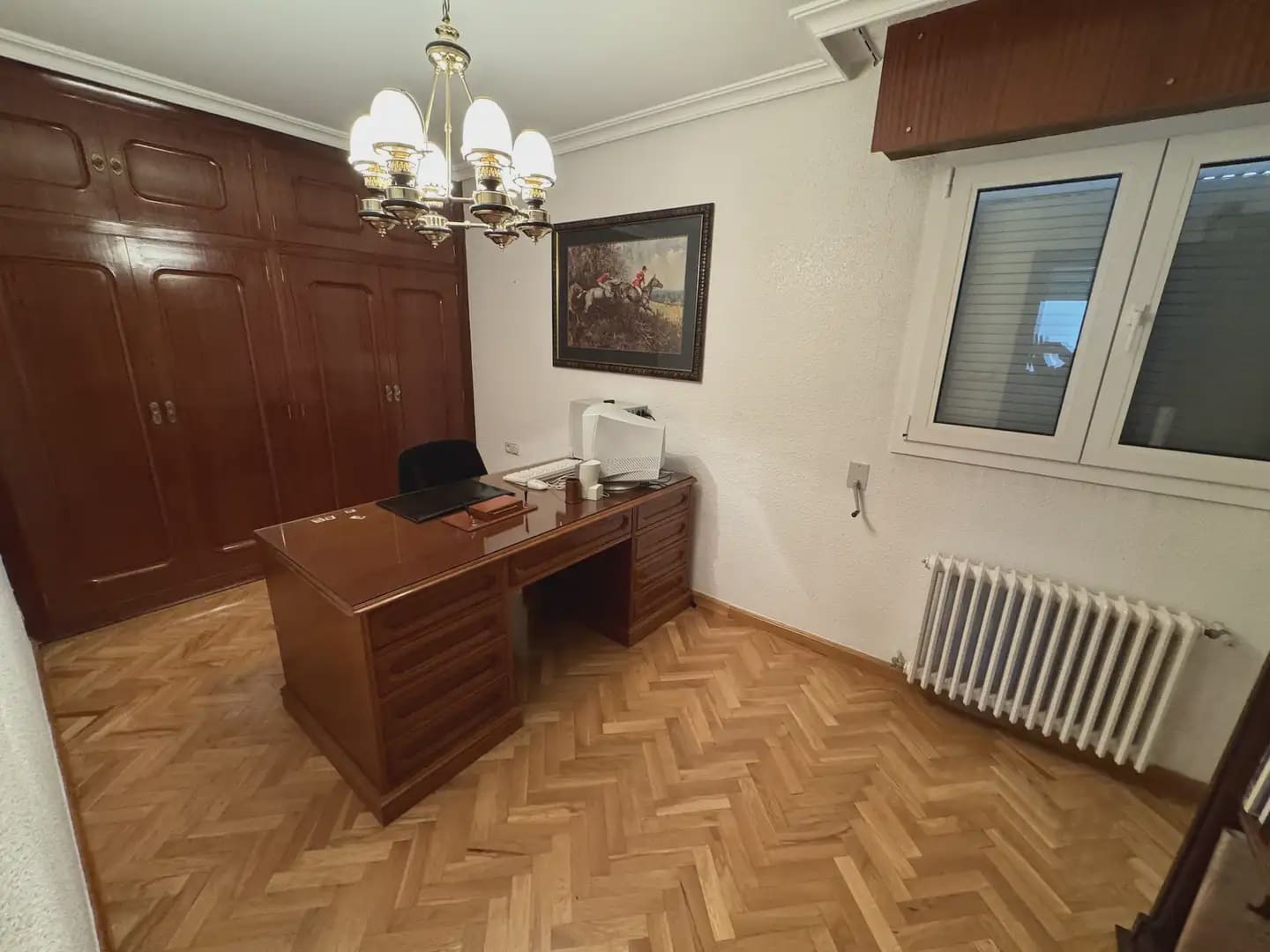 5 bedroom Flat for sale in Villena - € 300,000 (Ref: 9773492)