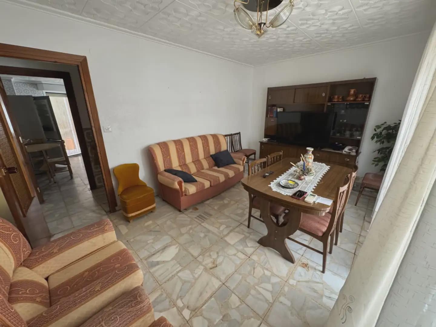 4 soveværelse Byhus til salg i Villena med garage - € 200.000 (Ref: 9773496)