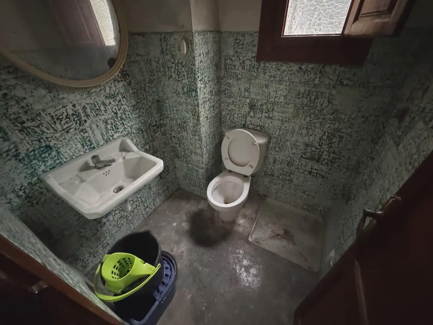 Kaupallinen myytävänä paikassa Villena - 180 000 € (Ref: 9773498)