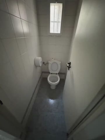 Kaupallinen myytävänä paikassa Villena - 300 000 € (Ref: 9773499)