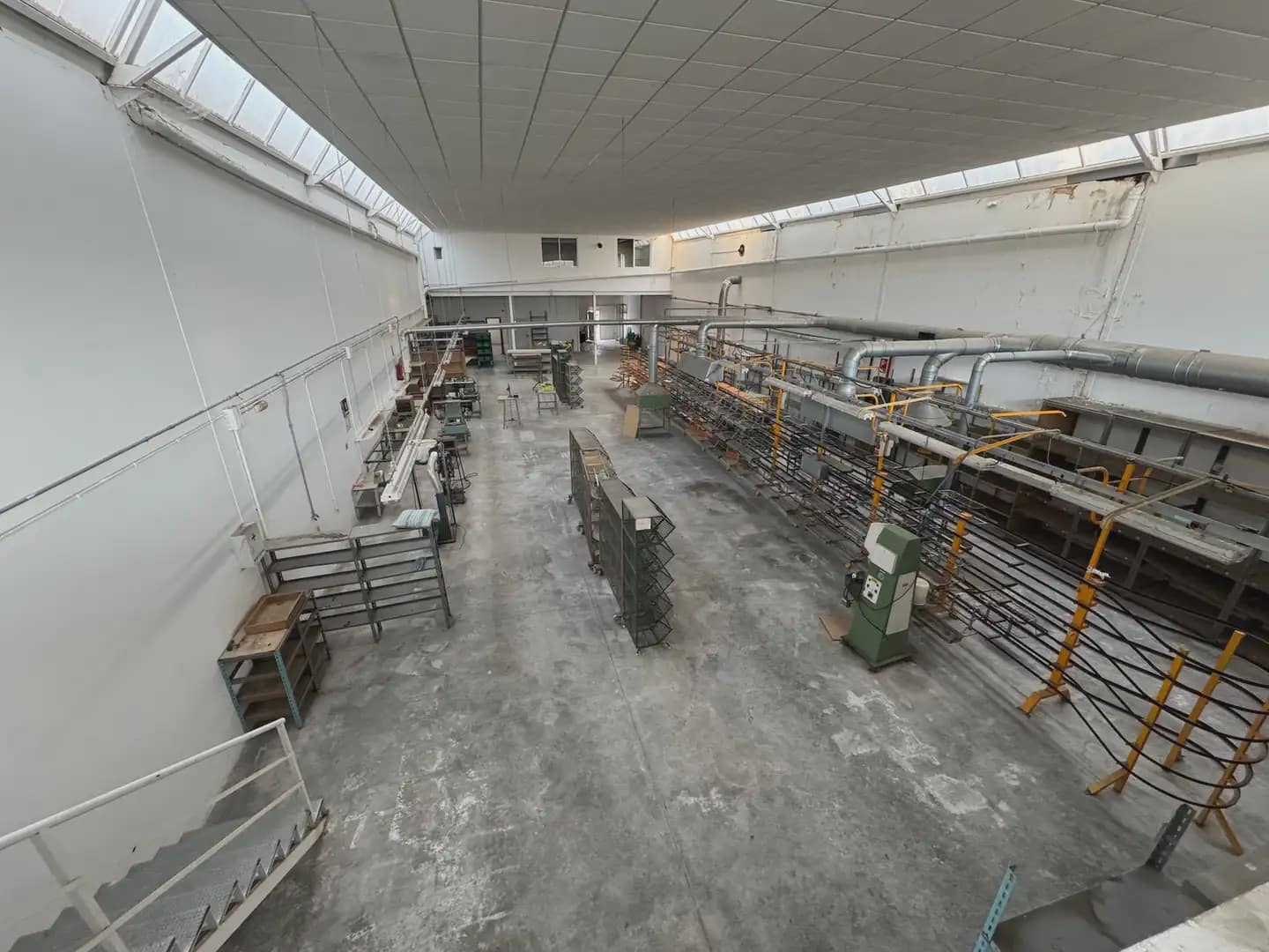 Kaupallinen myytävänä paikassa Villena - 300 000 € (Ref: 9773499)