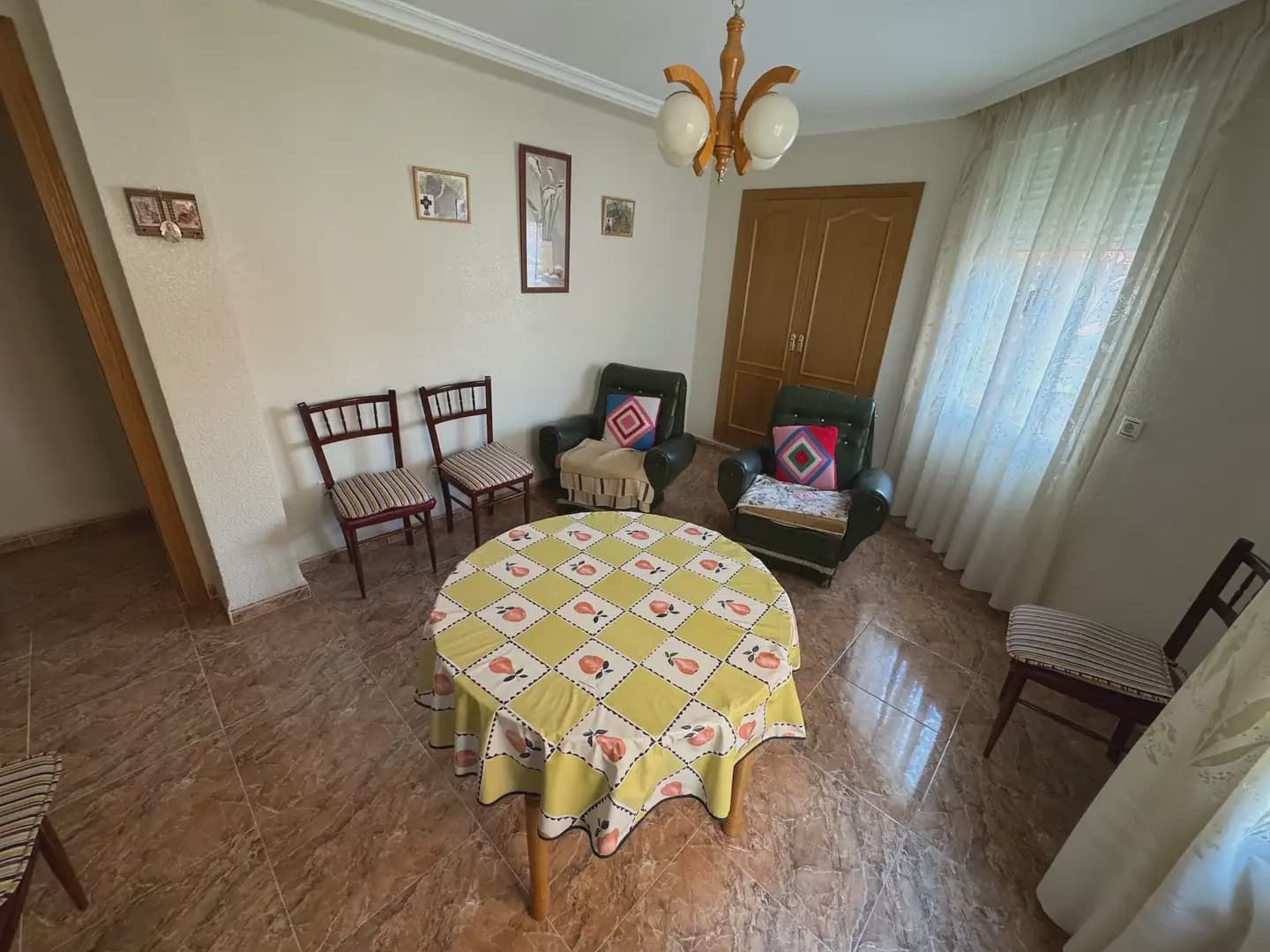 4 slaapkamer Flat te koop in Caudete - € 75.000 (Ref: 9773502)