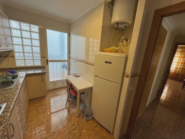 4 slaapkamer Flat te koop in Caudete - € 75.000 (Ref: 9773502)