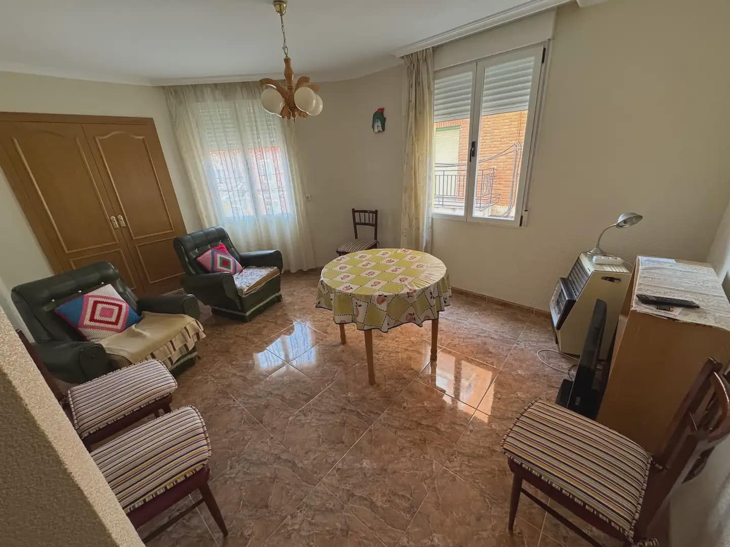 4 slaapkamer Flat te koop in Caudete - € 75.000 (Ref: 9773502)