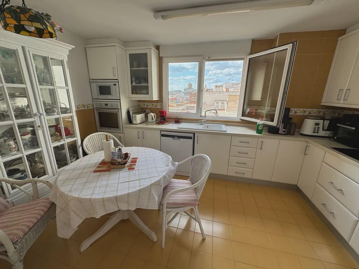 4 bedroom Flat for rent in Villena with garage - € 840 (Ref: 9773503)