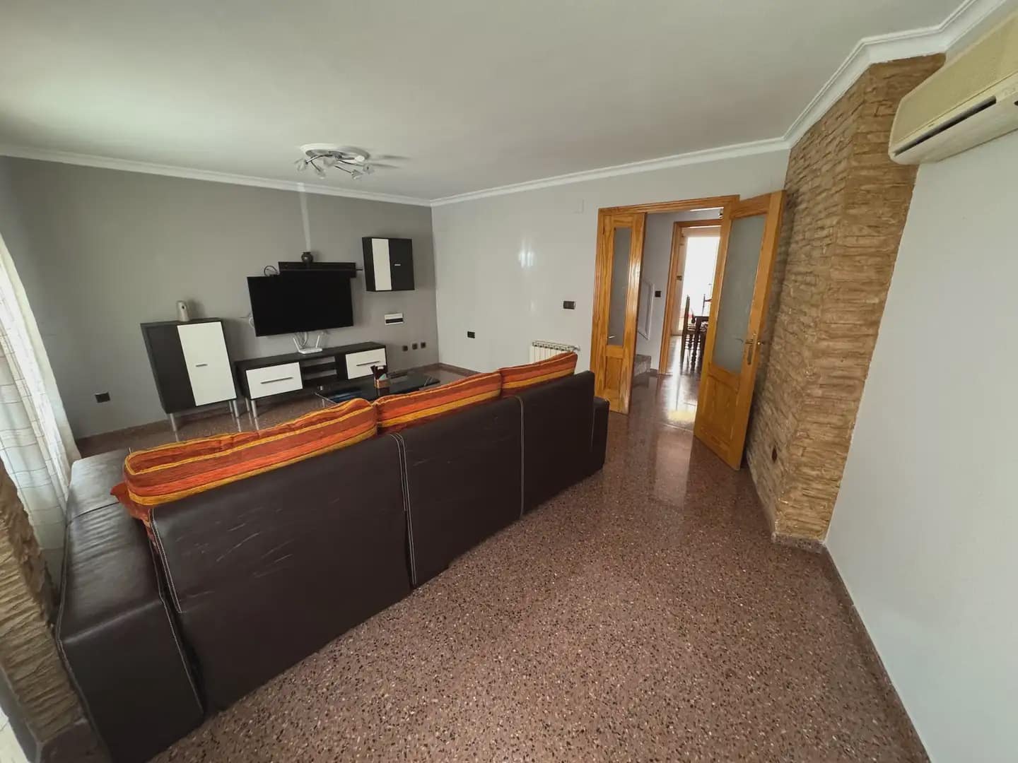 4 soveværelse Byhus til salg i Villena med garage - € 197.000 (Ref: 9773505)