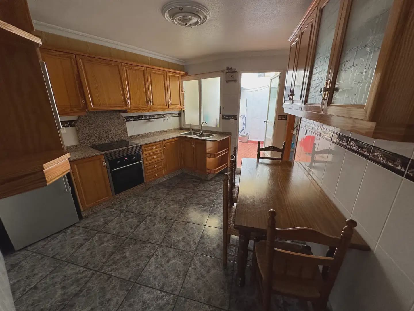 4 soveværelse Byhus til salg i Villena med garage - € 197.000 (Ref: 9773505)