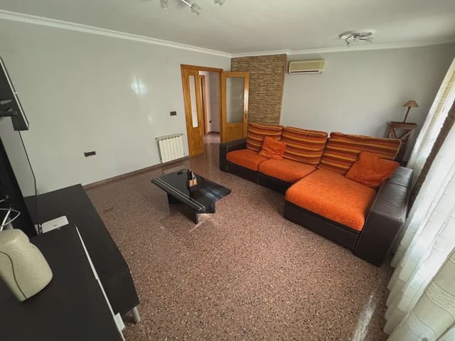 4 soveværelse Byhus til salg i Villena med garage - € 197.000 (Ref: 9773505)