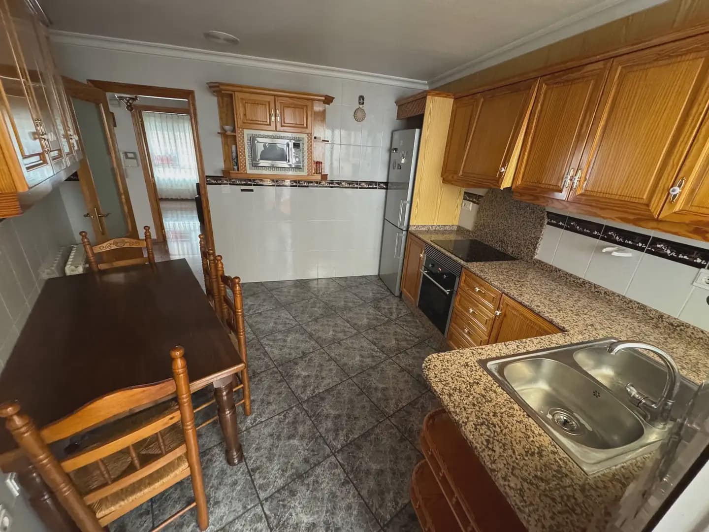 4 soveværelse Byhus til salg i Villena med garage - € 197.000 (Ref: 9773505)