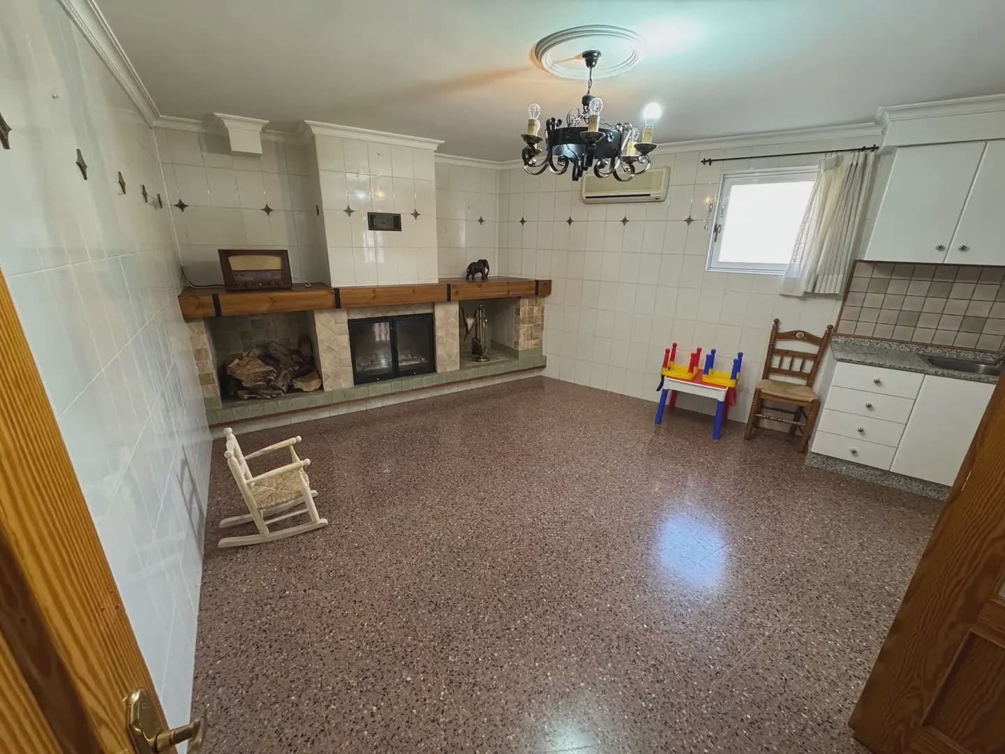 4 soveværelse Byhus til salg i Villena med garage - € 197.000 (Ref: 9773505)