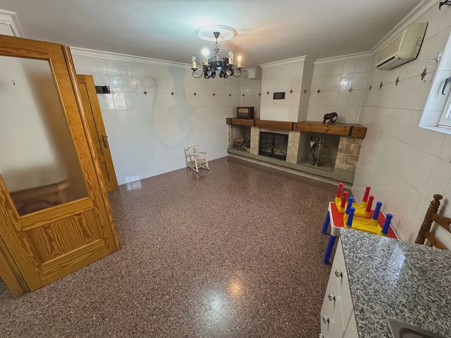 4 soveværelse Byhus til salg i Villena med garage - € 197.000 (Ref: 9773505)
