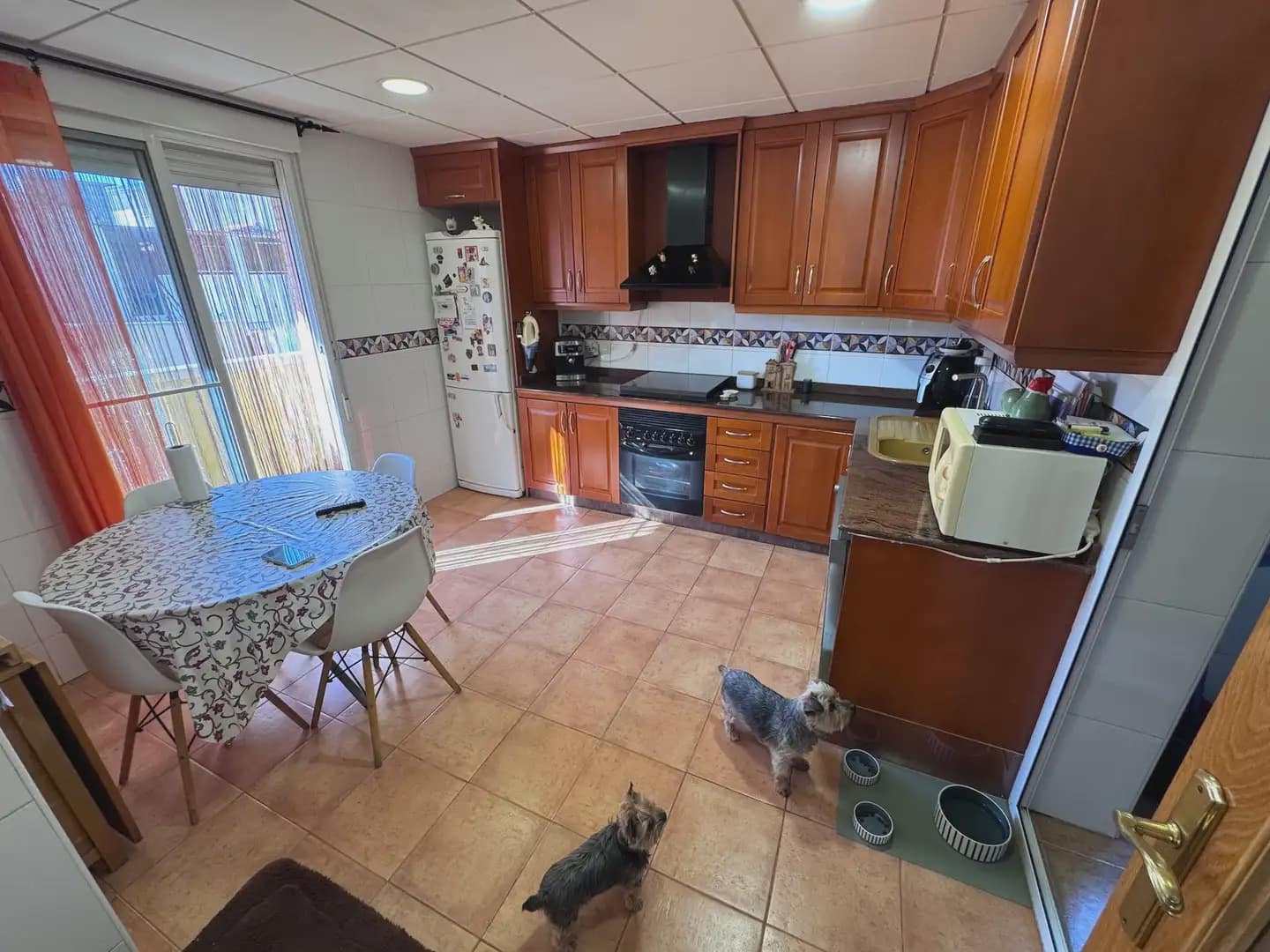 3 soveværelse Byhus til salg i Villena med garage - € 230.000 (Ref: 9773511)