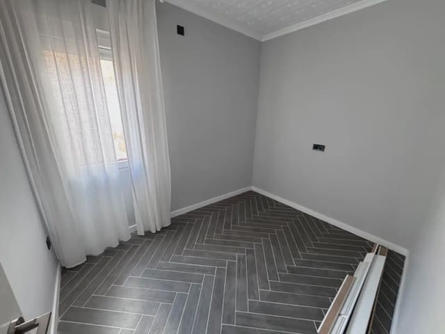 3 quarto Apartamento para venda em Villena - 97 000 € (Ref: 9773512)