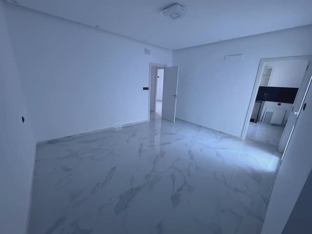 Casa de 3 habitaciones en Villena en venta - 140.000 € (Ref: 9773513)