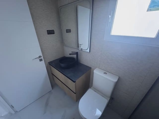 Casa de 3 habitaciones en Villena en venta - 140.000 € (Ref: 9773513)