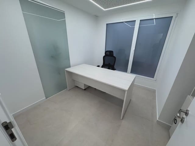 Gewerbe zu vermieten in Villena - 300 € (Ref: 9773516)