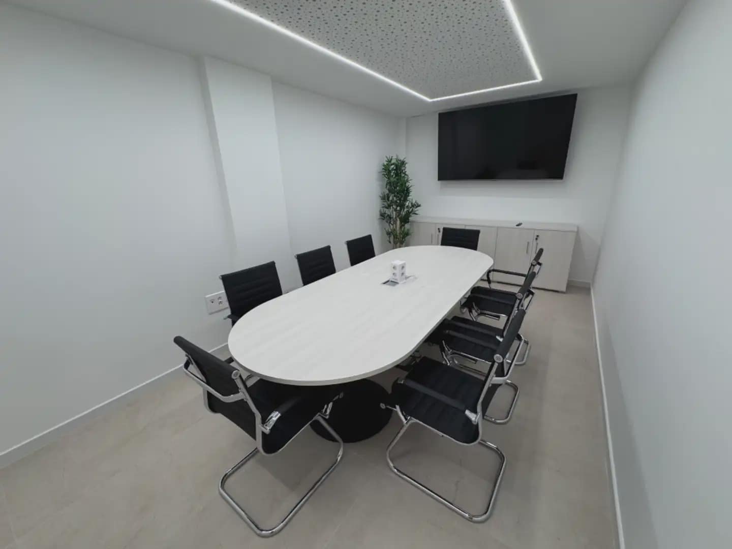 Gewerbe zu vermieten in Villena - 300 € (Ref: 9773516)