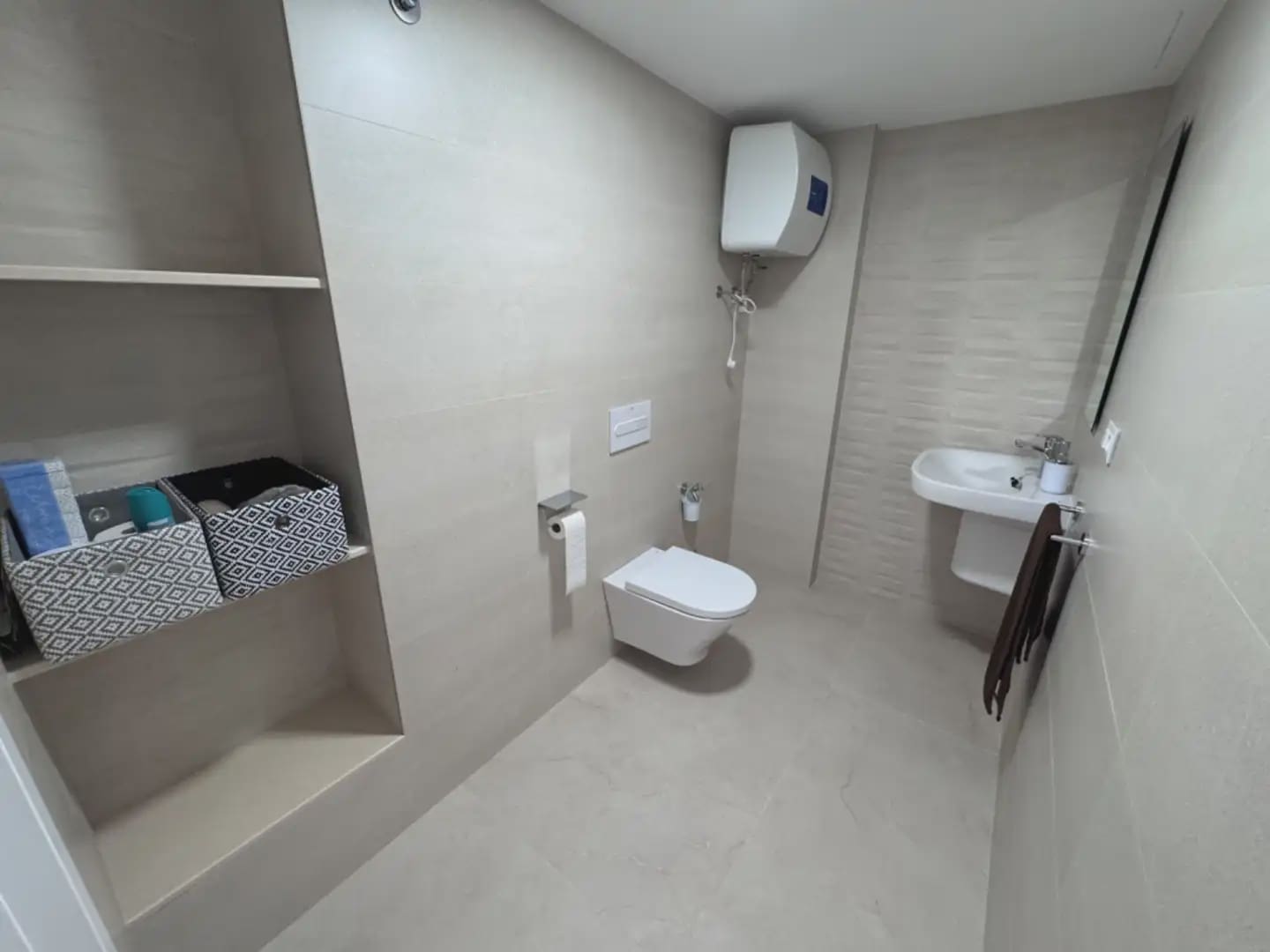 Gewerbe zu vermieten in Villena - 300 € (Ref: 9773516)