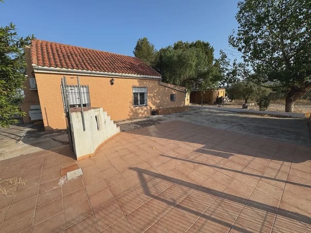 3 soveværelse Villa til salg i Villena med swimmingpool garage - € 165.000 (Ref: 9773517)