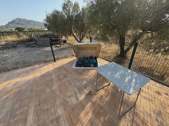 3 soveværelse Villa til salg i Villena med swimmingpool garage - € 165.000 (Ref: 9773517)