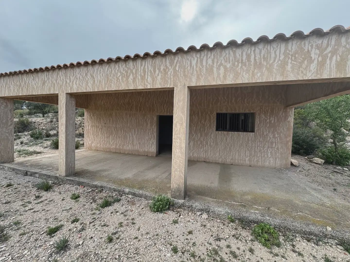 Teren niezagospodarowany na sprzedaż w Villena - 56 500 € (Ref: 9773518)