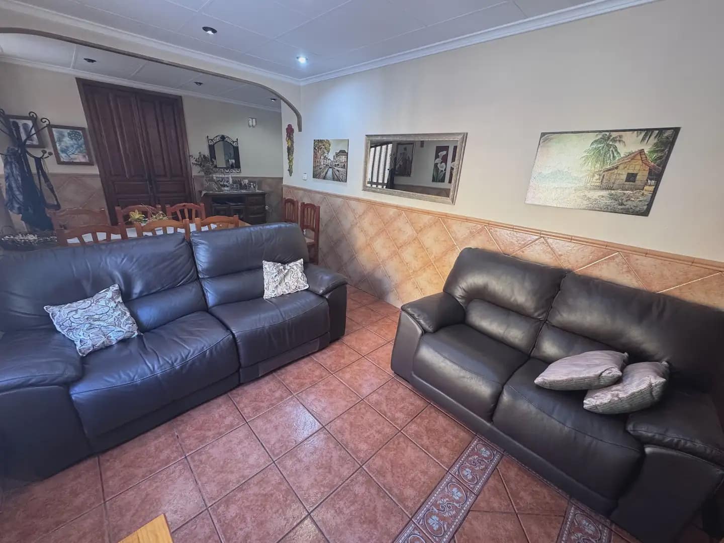 6 bedroom Villa for sale in Villena with garage - € 169,000 (Ref: 9773521)
