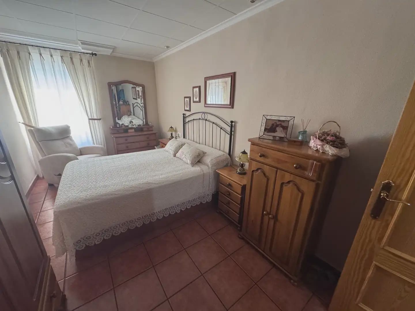 6 bedroom Villa for sale in Villena with garage - € 169,000 (Ref: 9773521)