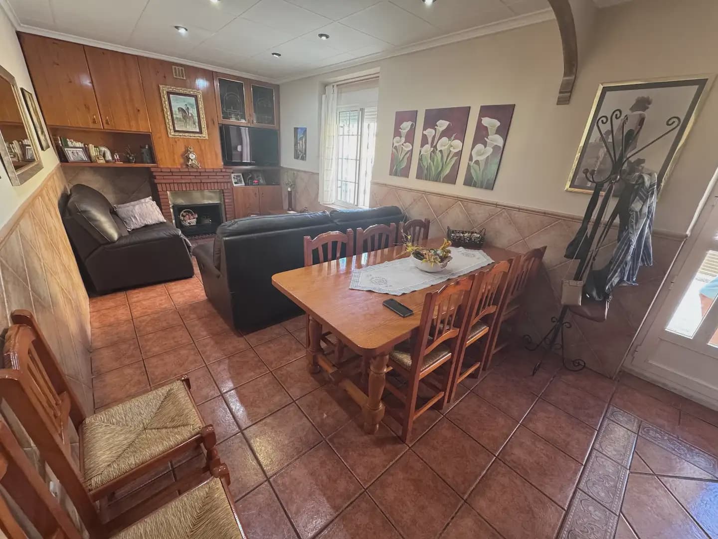 6 bedroom Villa for sale in Villena with garage - € 169,000 (Ref: 9773521)