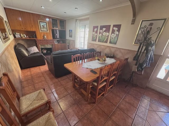 6 soverom Villa til salgs i Villena med garasje - € 169 000 (Ref: 9773521)