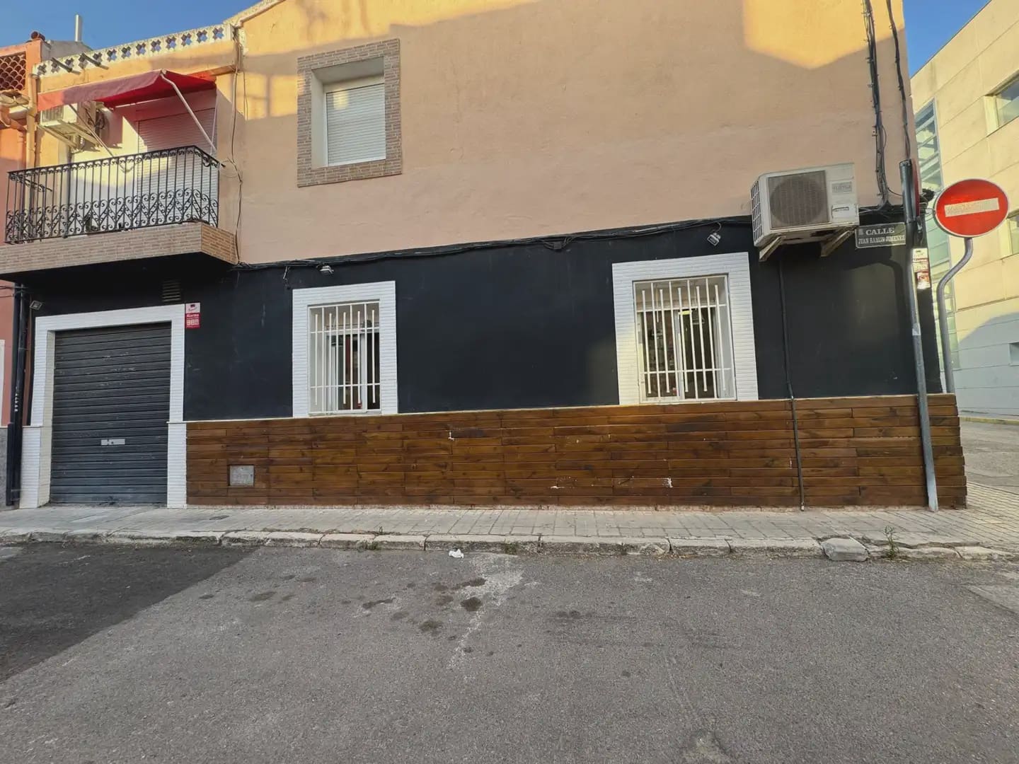 Casa de 3 habitaciones en Villena en venta - 120.000 € (Ref: 9773523)