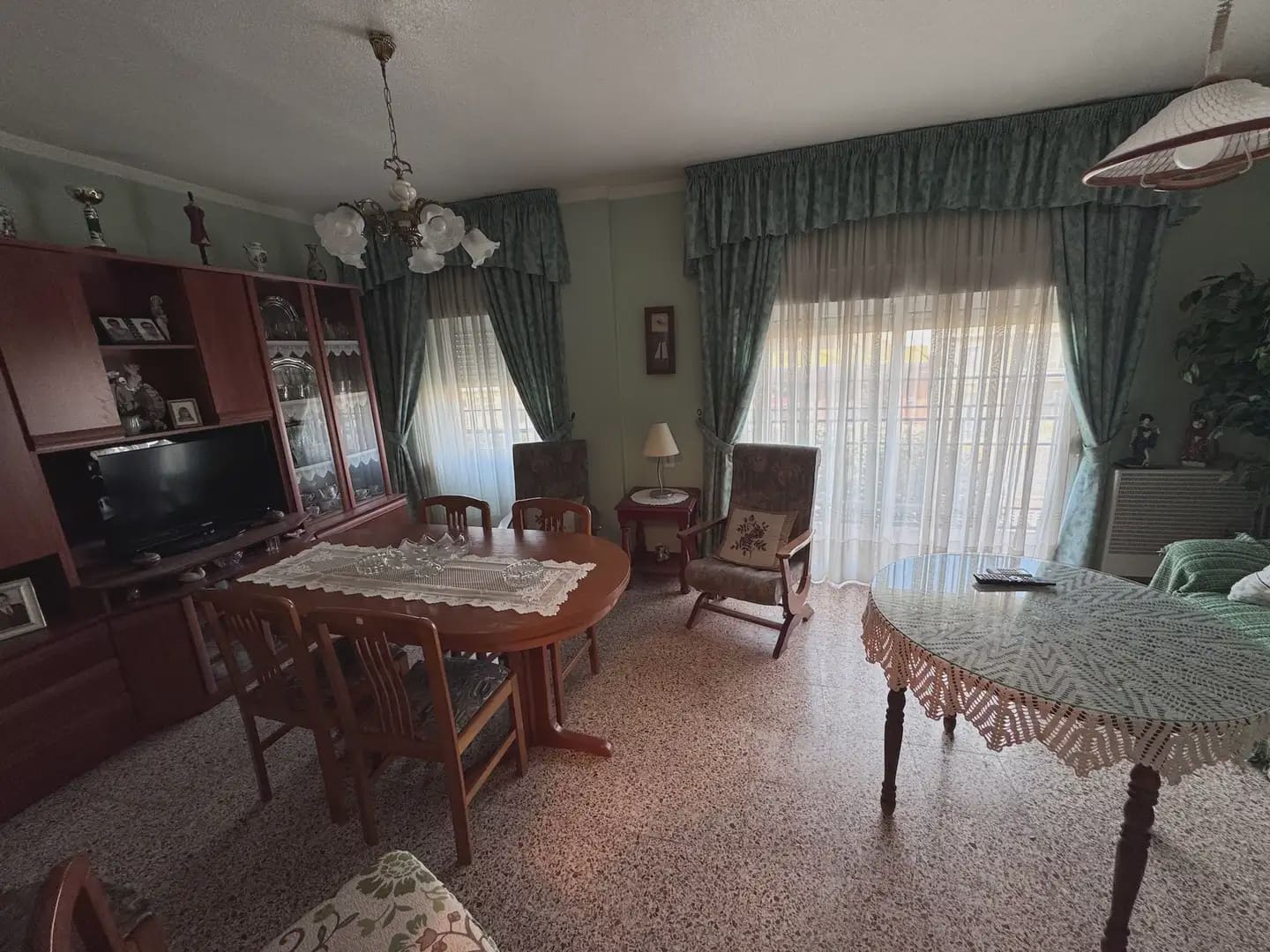 4 slaapkamer Flat te koop in Villena - € 100.000 (Ref: 9773525)