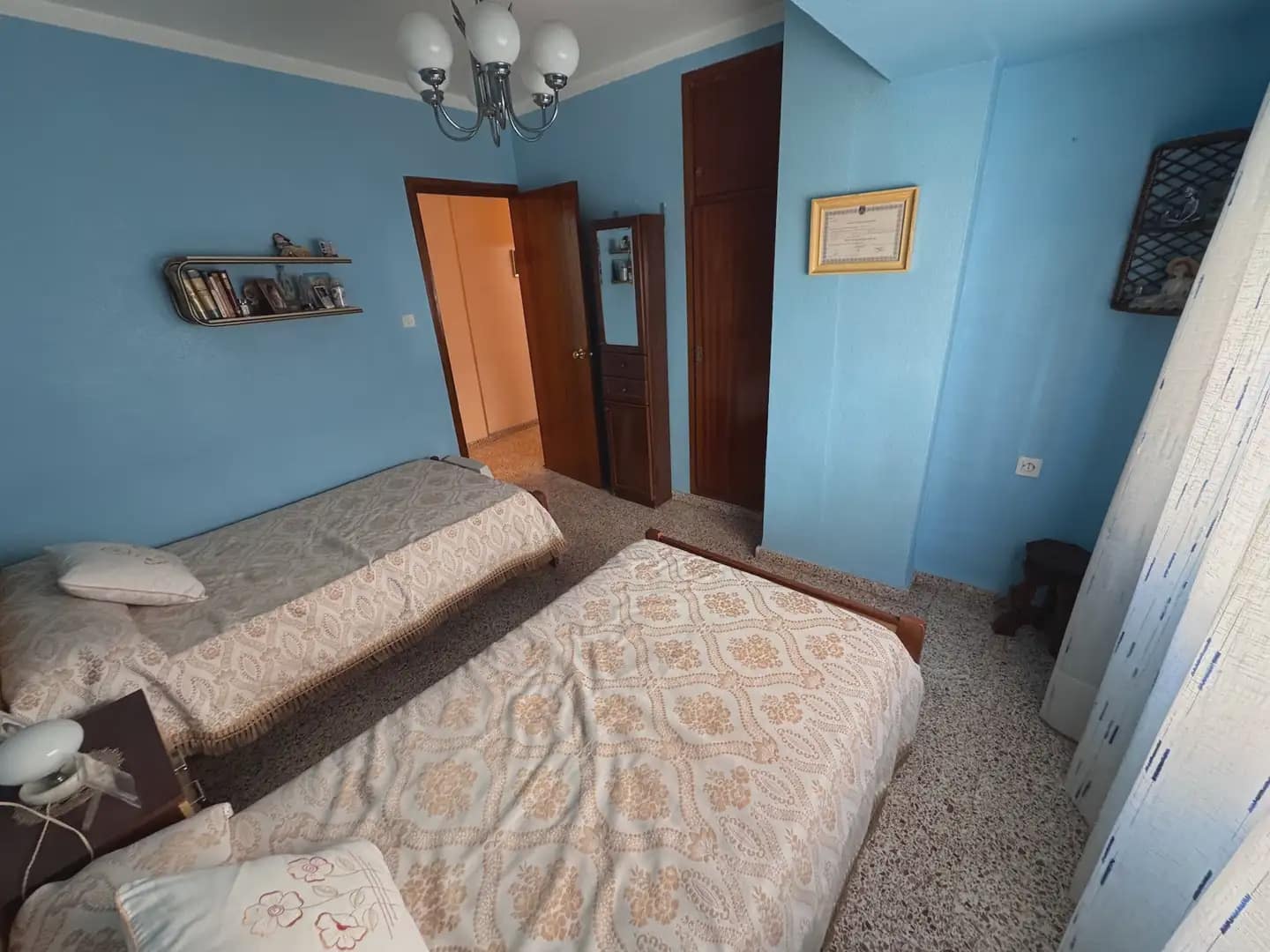 4 slaapkamer Flat te koop in Villena - € 100.000 (Ref: 9773525)