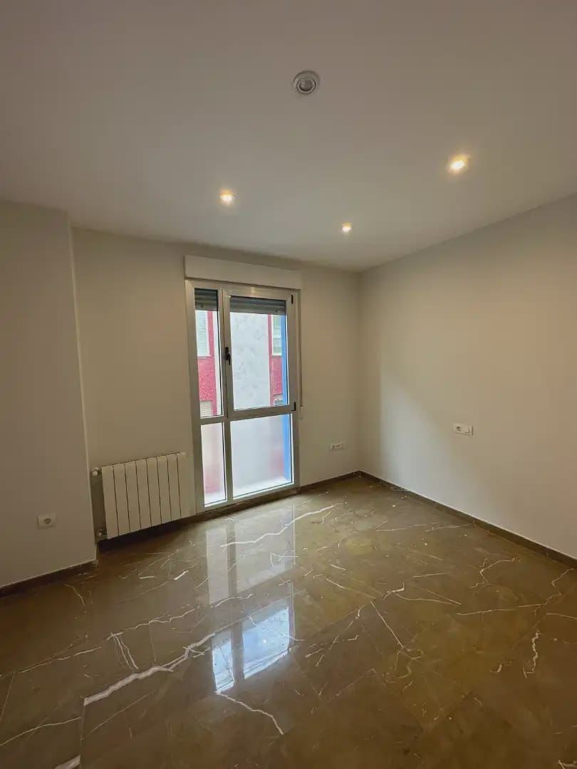 5 bedroom Flat for sale in Villena - € 320,000 (Ref: 9773526)