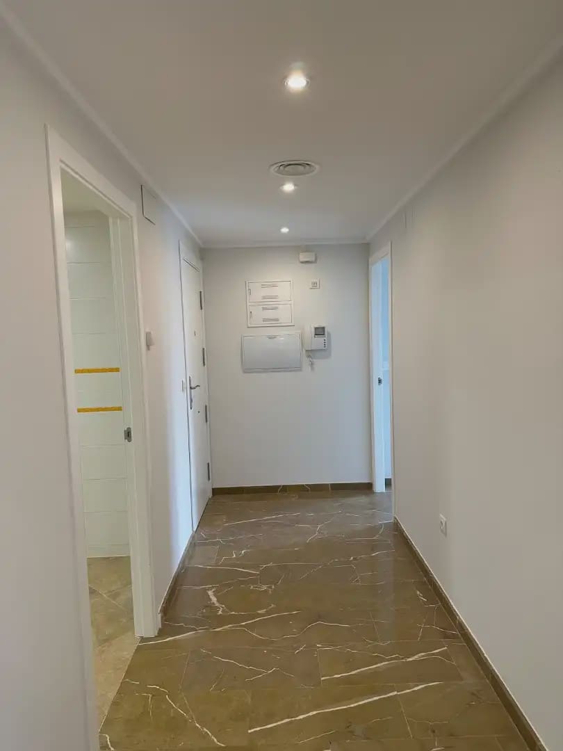 5 bedroom Flat for sale in Villena - € 320,000 (Ref: 9773526)