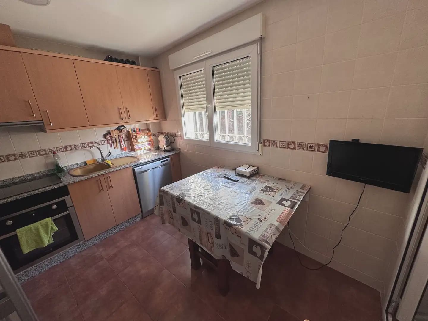3 bedroom Terraced Villa for sale in Villena with garage - € 176,000 (Ref: 9773527)