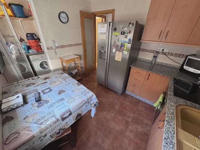 3 bedroom Terraced Villa for sale in Villena with garage - € 176,000 (Ref: 9773527)
