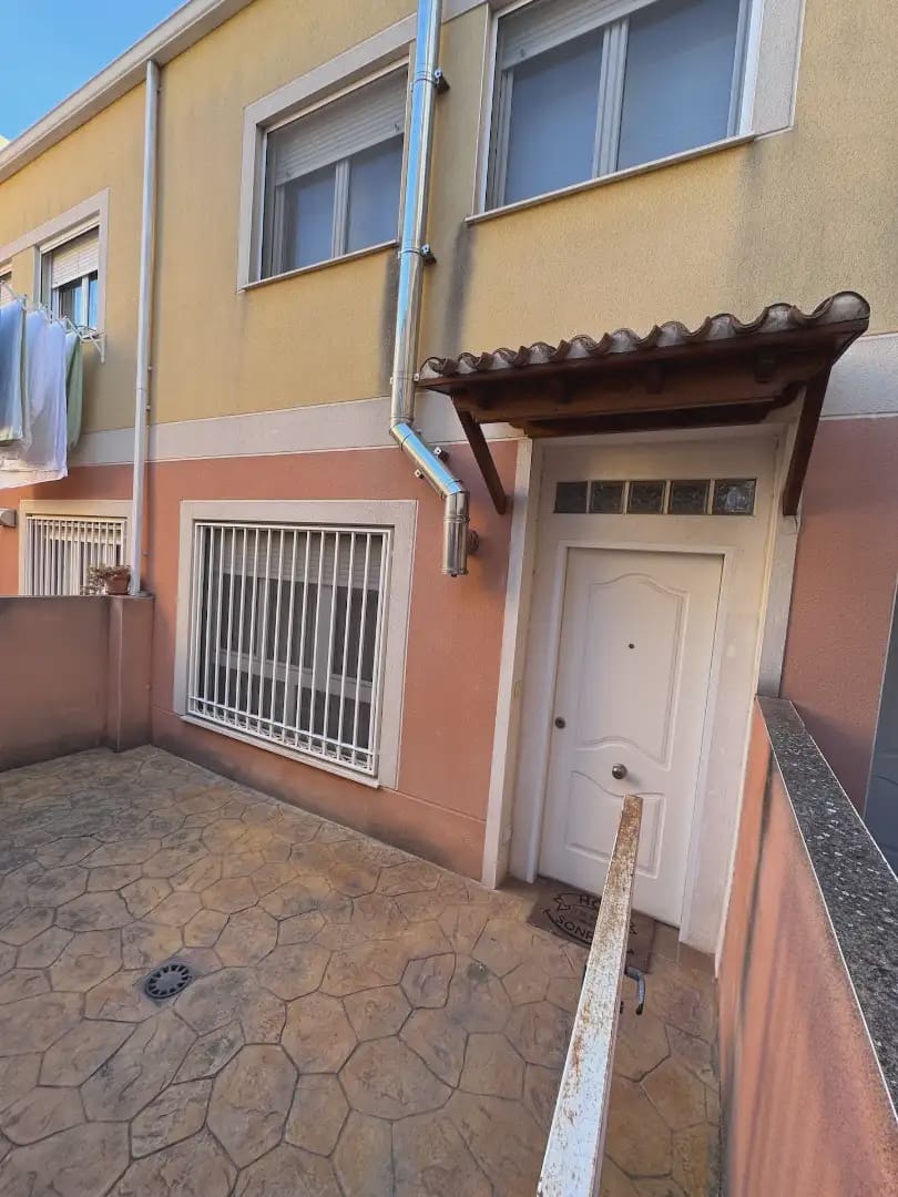 3 bedroom Terraced Villa for sale in Villena with garage - € 176,000 (Ref: 9773527)