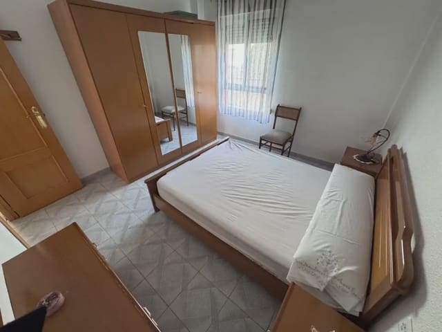 4 soveværelse Lejlighed til salg i Villena - € 90.000 (Ref: 9773532)