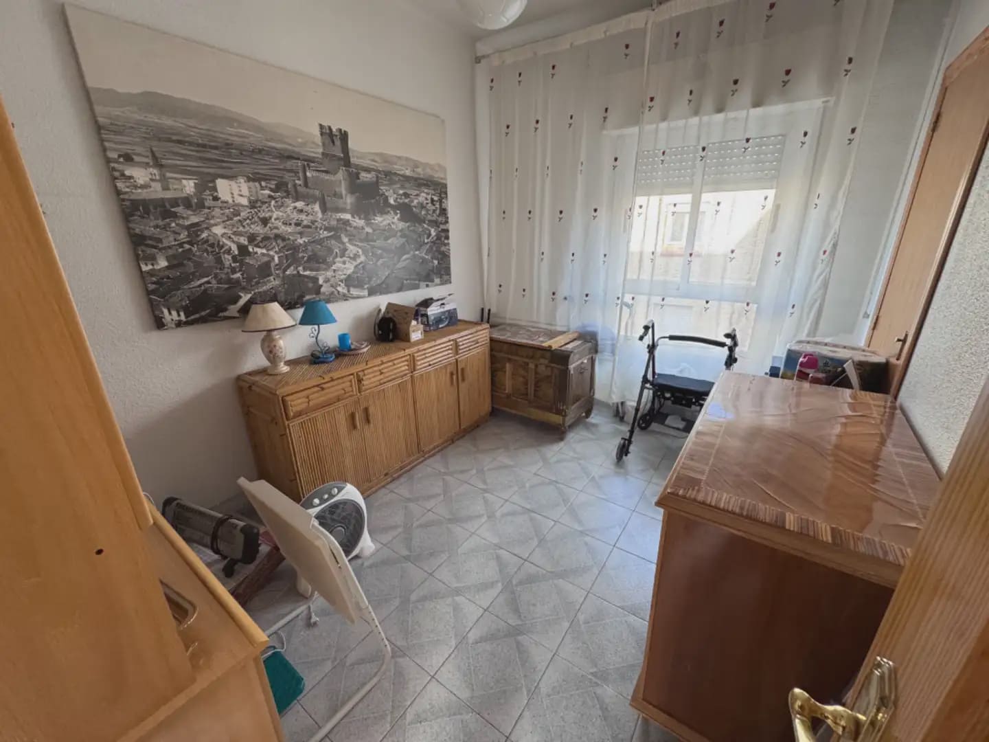 4 slaapkamer Flat te koop in Villena - € 90.000 (Ref: 9773532)