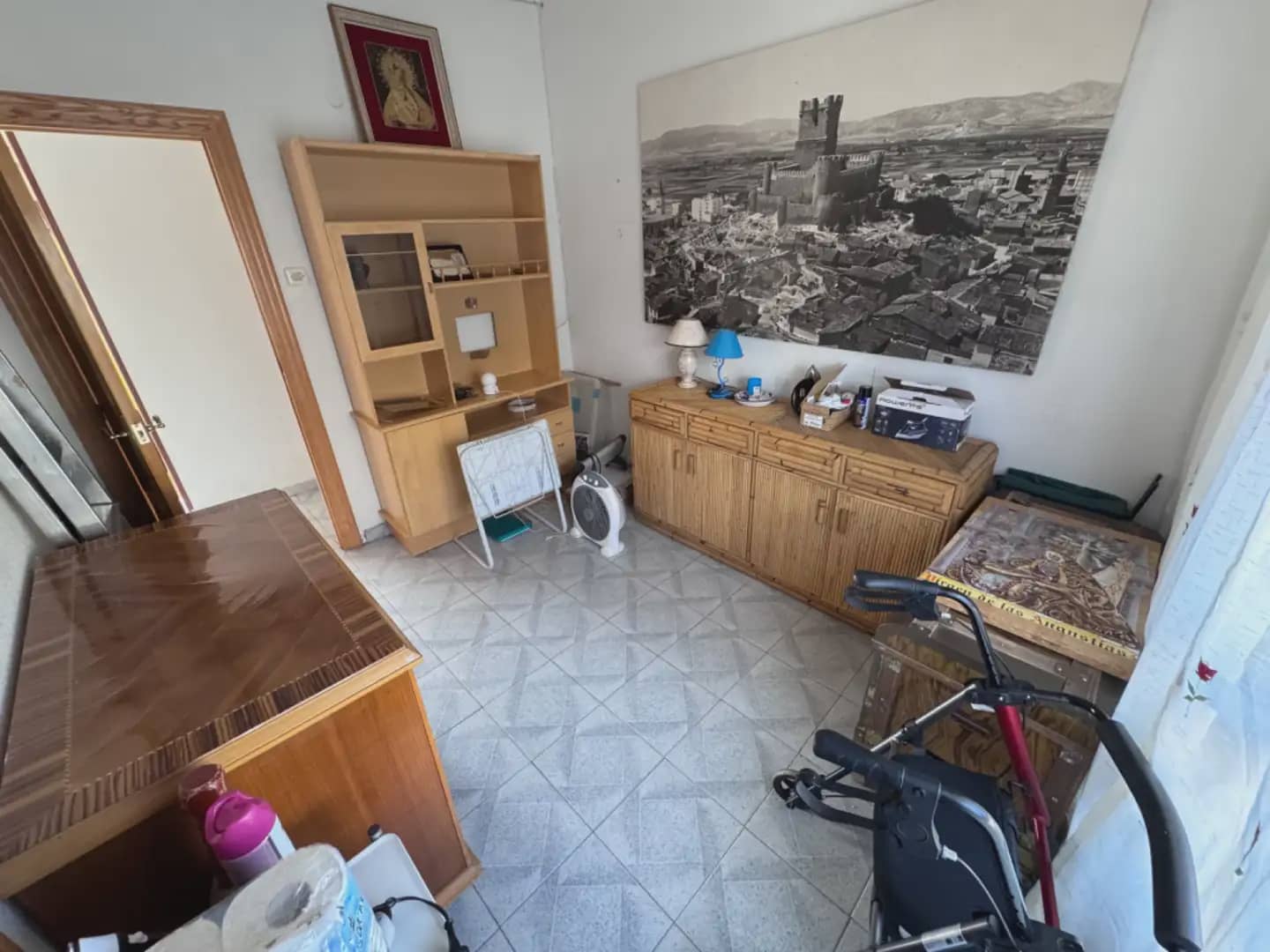 4 slaapkamer Flat te koop in Villena - € 90.000 (Ref: 9773532)