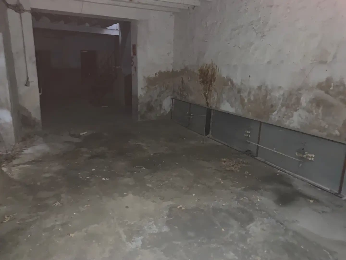 Kaupallinen myytävänä paikassa Villena - 350 000 € (Ref: 9773533)