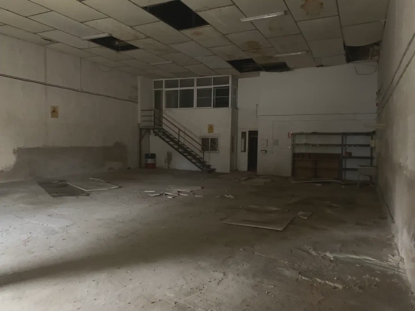 Kaupallinen myytävänä paikassa Villena - 350 000 € (Ref: 9773533)