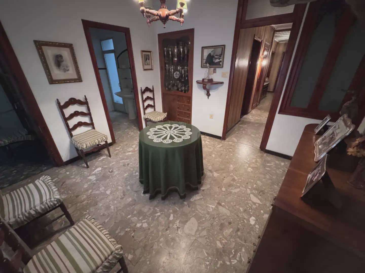 Piso de 4 habitaciones en Villena en venta - 135.000 € (Ref: 9773535)