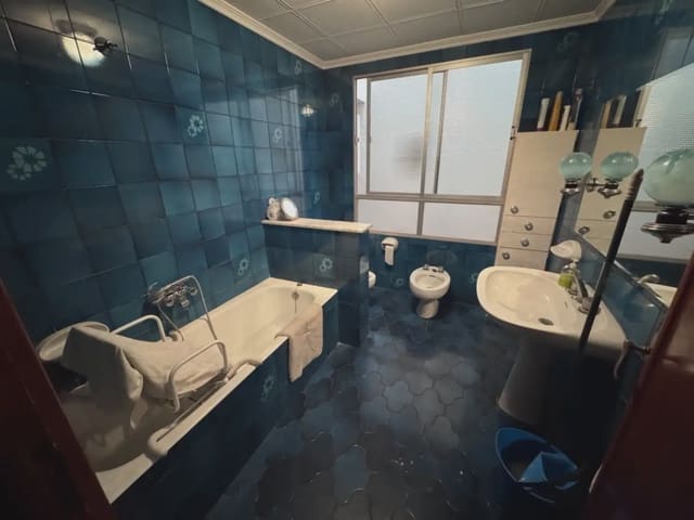 4 soveværelse Lejlighed til salg i Villena - € 135.000 (Ref: 9773535)