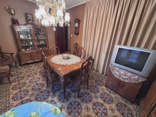 4 soveværelse Lejlighed til salg i Villena - € 135.000 (Ref: 9773535)