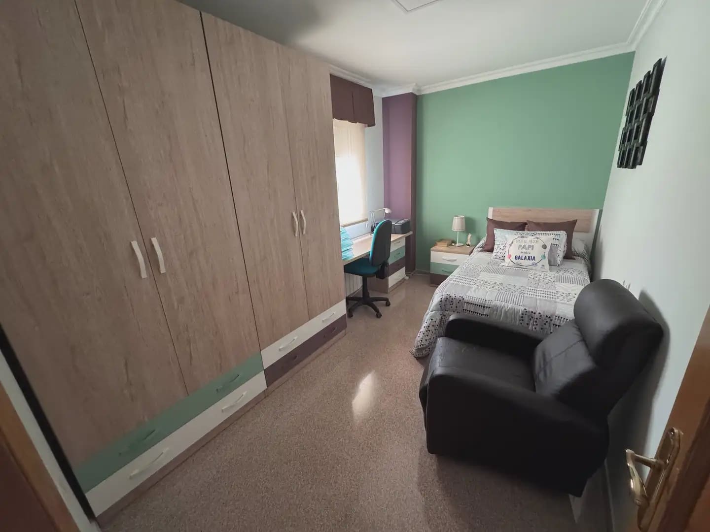 4 makuuhuone Kattohuoneisto myytävänä paikassa Villena mukana 
autotalli - 179 000 € (Ref: 9773536)