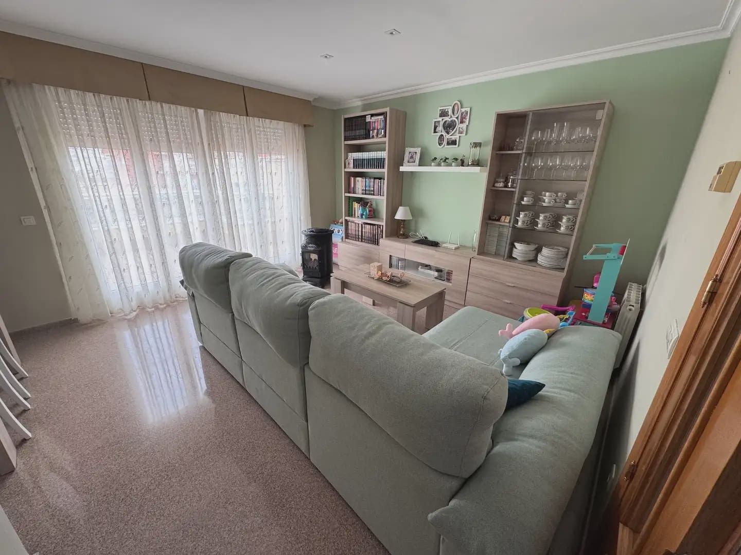 4 makuuhuone Kattohuoneisto myytävänä paikassa Villena mukana 
autotalli - 179 000 € (Ref: 9773536)