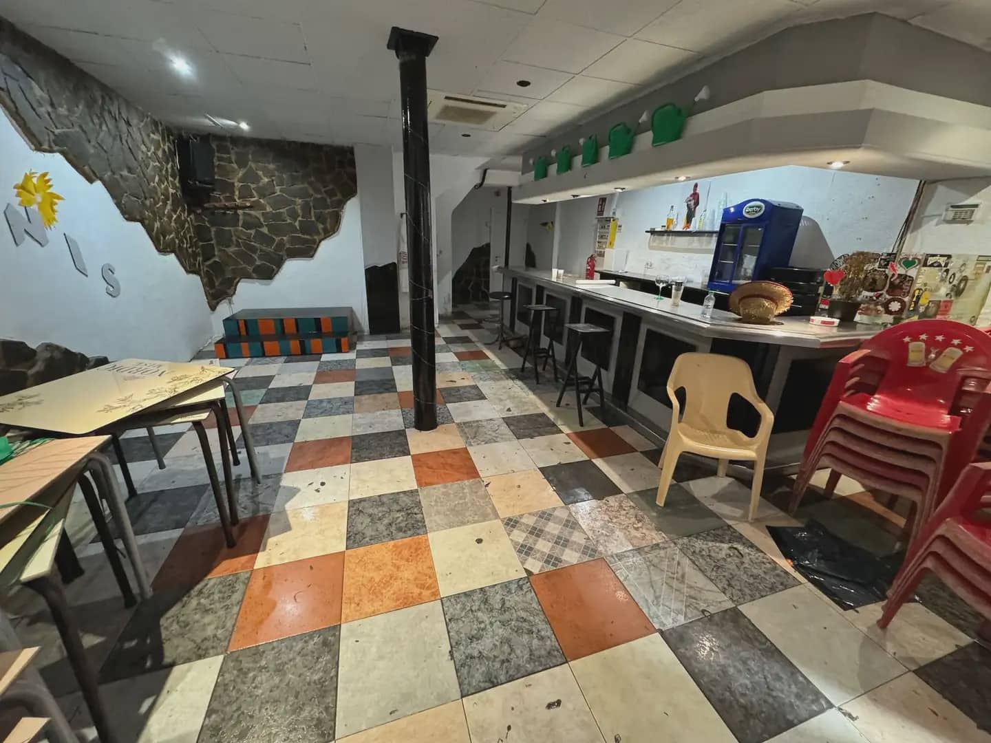 Erhverv til salg i Villena - € 65.000 (Ref: 9777298)