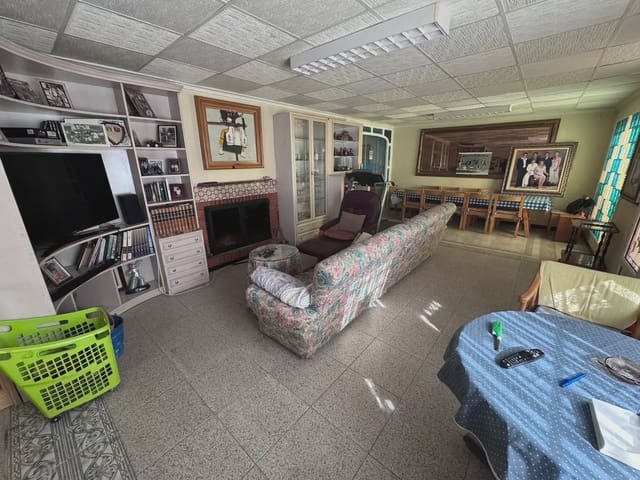 7 chambre Finca/Maison de Campagne à vendre à Villena avec piscine garage - 150 000 € (Ref: 9779001)