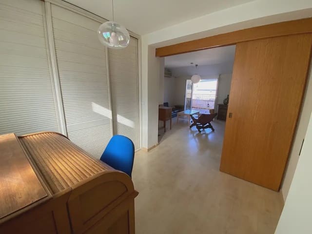 2 soverom Penthouse til salgs i Villena - € 120 000 (Ref: 9821793)